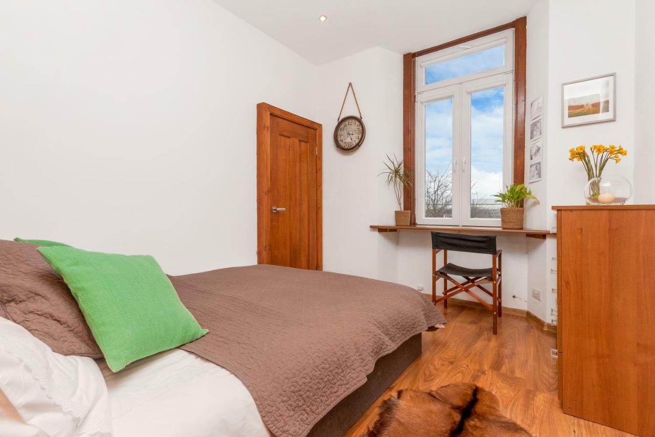 Beautiful Holyrood Park Apartment Эдинбург Экстерьер фото
